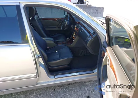 2000 Mercedes-Benz E 320 из США, поврежденный, VIN WDBJF65J9YB118943